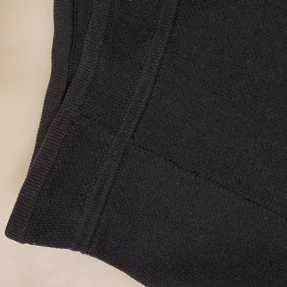 Guess high waisted skirt - Picture 2 of 3